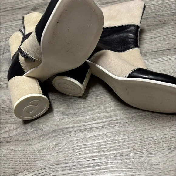 Maison Martin Margiela Two-Tone Ankle Boots - Picture 3 of 4